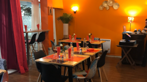 AMY COOK AFRO à Le Pecq