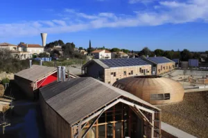 Viavino the wine tourism center à Entre-Vignes