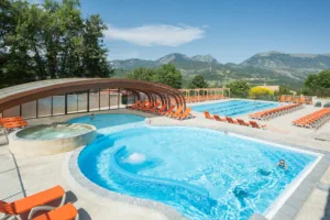 Yelloh! Village Camping Le Couspeau à Le Poët-Célard