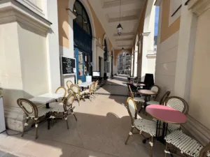 Aux 3 acteurs à Le Plessis-Robinson