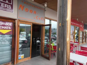 Noon Café à Bayonne