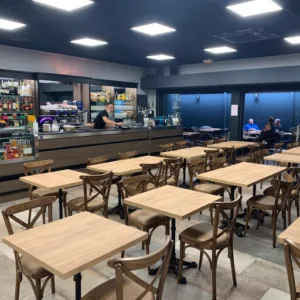 Macan Bar à Châteauneuf-les-Martigues