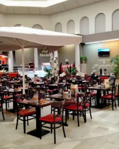 Cafe Theatre à Le Pontet