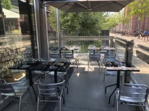 ALEXENS RESTAURANT & BAR à Lille