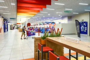 Centre Commercial Carrefour Chateauneuf Les Martigues à Châteauneuf-les-Martigues