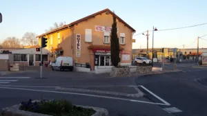 Le Carrefour à Saint-Victoret