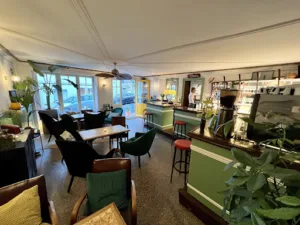 LEscale à Corto à Dinard