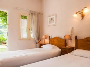 Logis Hôtel la Corniche des Cévennes à Saint-Jean-du-Gard