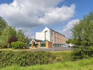 Cit’Hotel la Pyramide à Romorantin-Lanthenay