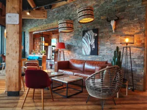 4’47 Restaurant bar lounge à Doussard