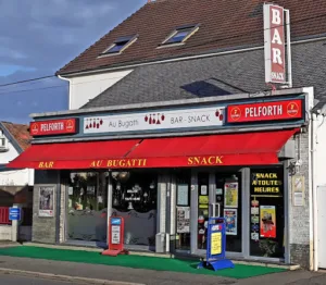 Au Bugatti à Le Mans