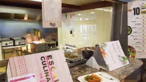 RESTAURANT RAFFINERIE PETROINEOS à Martigues