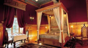 Château de Vault de Lugny à Vault-de-Lugny