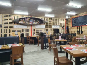 LE HANGAR DES POTES à Achicourt