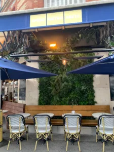 Odette à Boulogne-Billancourt