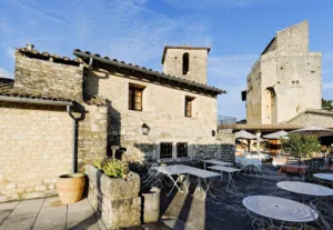 Logis Hôtel les Hospitaliers à Le Poët-Laval