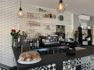 Les Deux Copines à La Courneuve