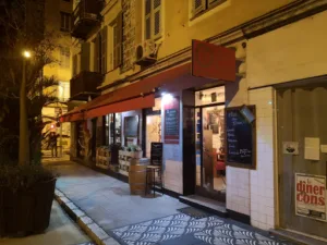 AU JOUR LE JOUR à Nice