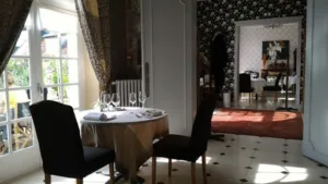 Le Vieux Puits à Aÿ-Champagne