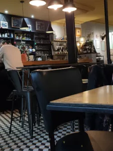 Le Rendez-Vous à Tours