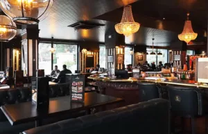 Au Bureau Martigues à Martigues