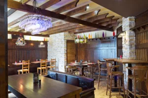 Le Pare-Faim à Uzos