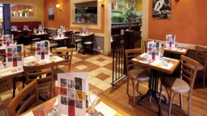 Del Arte à Vaulx-en-Velin