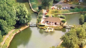 Etangs de la Gite; Etangs de Pêche : Truite, Carpodrome, blancs, Carpe – Bar, Restaurant, Brasserie, Promenade, Randonnée à Wavrin