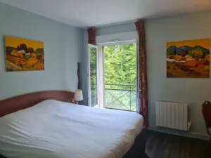 Hôtel Restaurant Le Tulipier à Vienne-le-Château