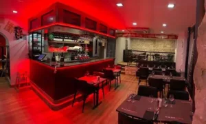 Wine Bar & Grill à Milly-la-Forêt