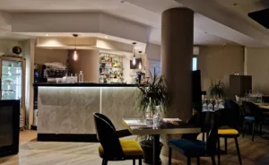 LA PERLA NERA à Mandelieu-La Napoule