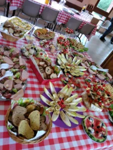L’Auberge de St Genest – Cuisine traditionnelle – Comme à la Maison à Saint-Genest