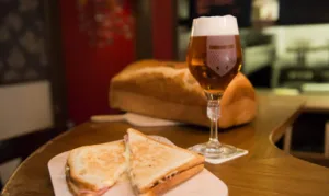 LE CROQUE BEDAINE à Niort