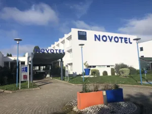 NOVOTEL CAFE à Chartres