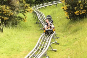 Normandie Luge, Site de loisirs, Parcours accrobranche, Luge sur Rails, Parcours Tyroliennes, Jardin, Tourisme, Calvados à Souleuvre en Bocage