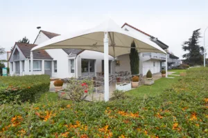 Hôtel Restaurant Campanile Montesson à Montesson