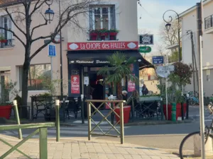LA CHOPE des HALLES Akid à Nanterre