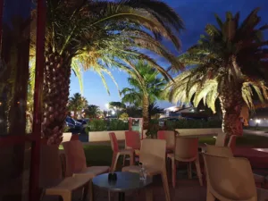 L’atoll Bar Bar-Restaurant à Vias