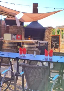 U Stazzu Di Machja,l auberge du maquis à Cabrières-d'Avignon