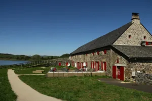 Instants d’Absolu – Ecolodge & Spa du Lac du Pêcher à Neussargues en Pinatelle