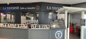 La Taverne – Table de caractère – Ibos à Ibos