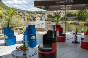 Les Tanneries d’Ornans – bar restaurant & gîte insolite: Location chambres, hébergement de vacances Jura Doubs 25 à Ornans