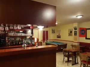 cafe bar brasserie Le Parisien à Le Bourget