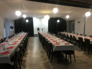 Hôtel Restaurant de la Vallée à Saint-Gilles-Vieux-Marché