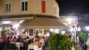 Café les Arcades à Antibes