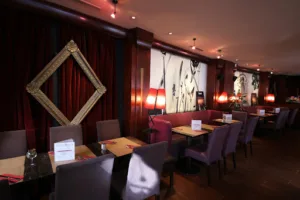 Les Vedettes à Paris