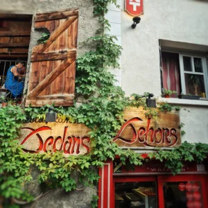 Dedans Dehors à Guillestre