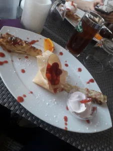 L Entre Midi à Golbey