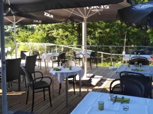 Logis Hôtel Notre-Dame de Bonne Fontaine à Danne-et-Quatre-Vents