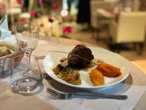 Field Terrasse – Salles De Réception – Restaurant – Accommodation à Carbonne